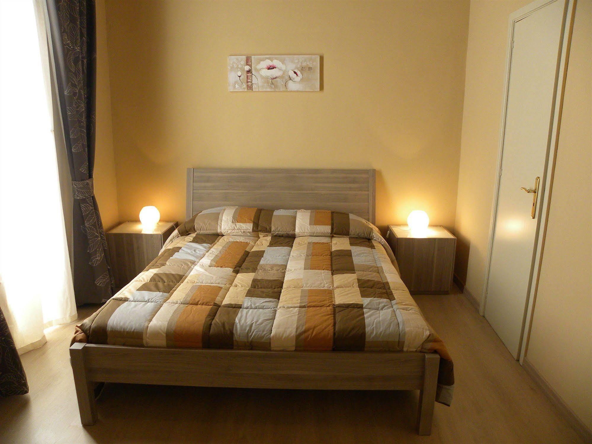 B&B Residenza Umberto Catania Exterior photo